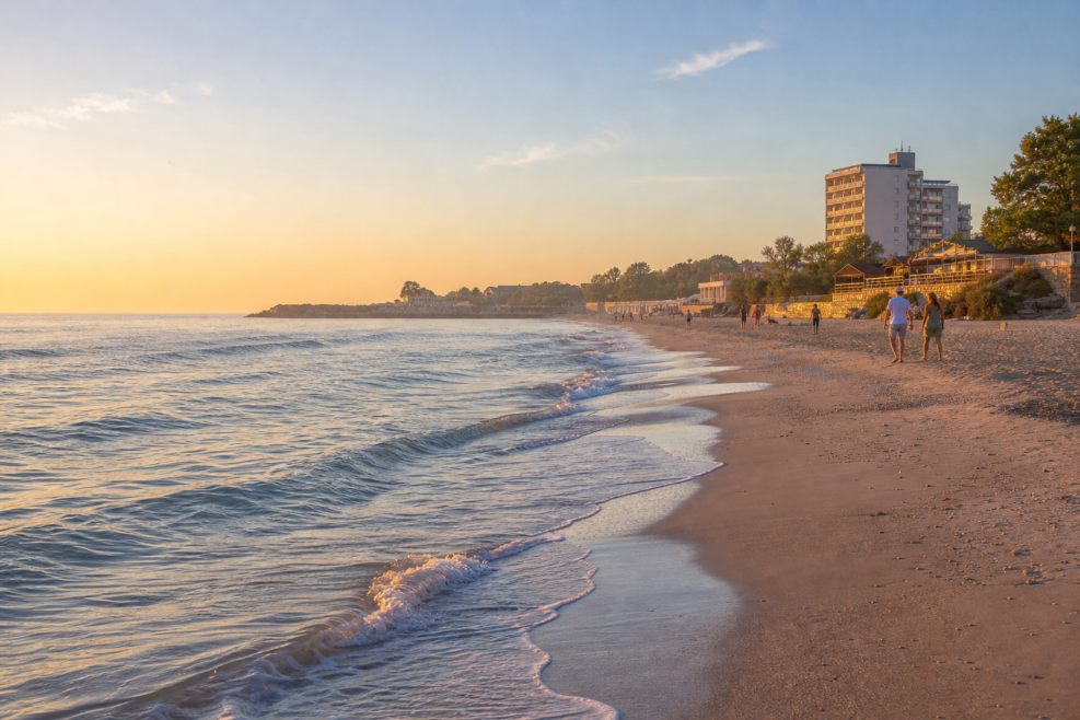 Plaja din Eforie Nord, stațiunea cu cel mai mic tarif din program