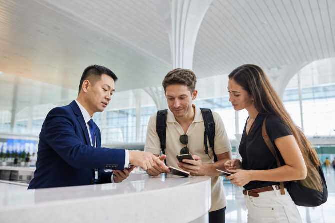 Birou de asistență pentru plăți digitale destinat turiștilor la Aeroportul Shenzhen Bao’an